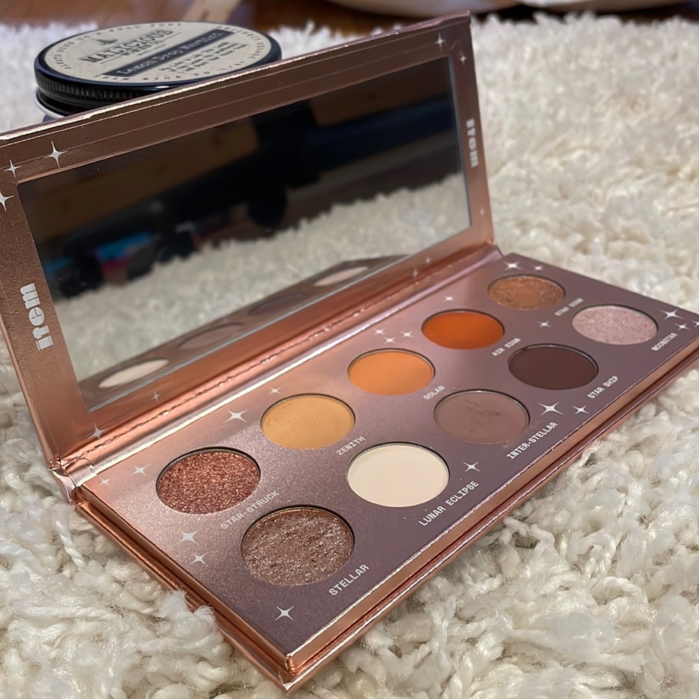 ITEM BEAUTY In My Element Eyeshadow Palette